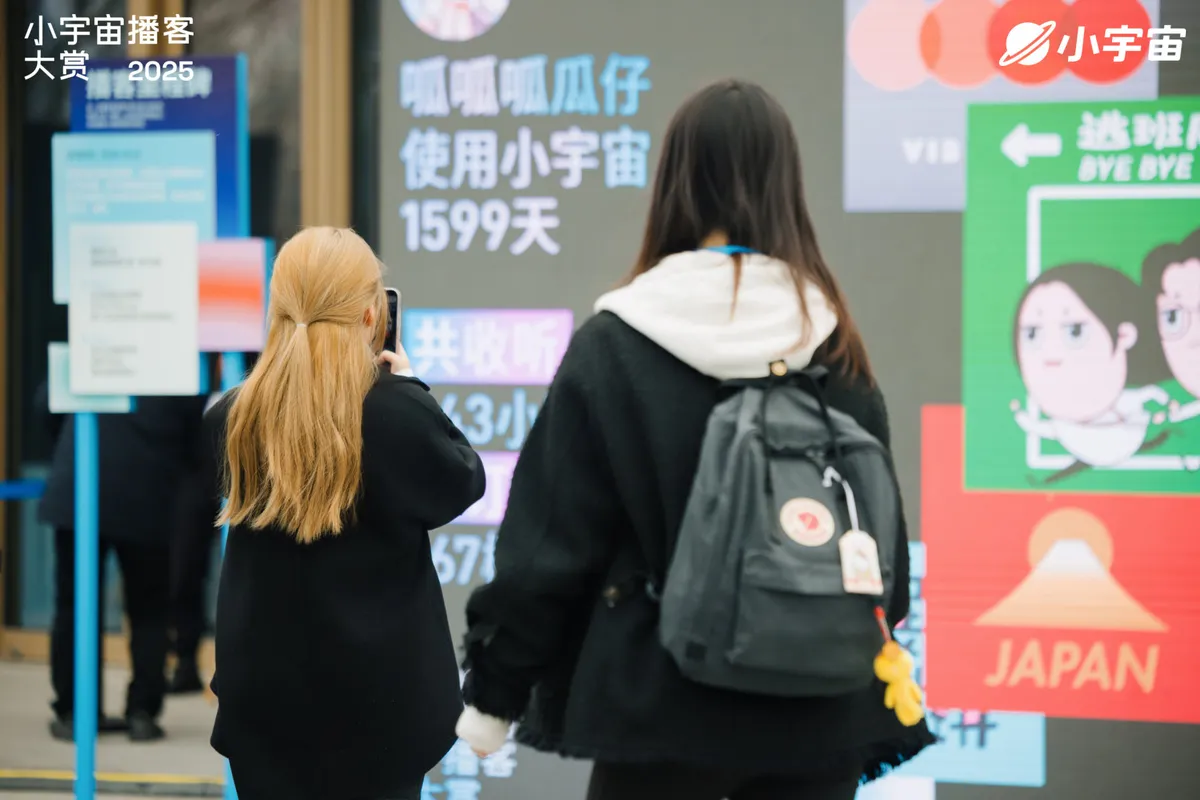 领航员在背后默默守护